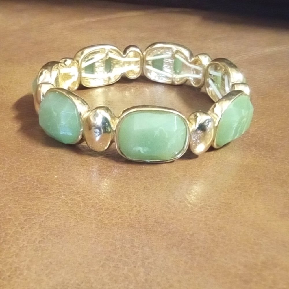 Green and gold Stretch bracelet